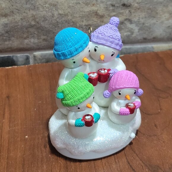 Hallmark Christmas Musical Ornament We Need A Little Christmas Snowmen 2011 - Picture 15 of 15